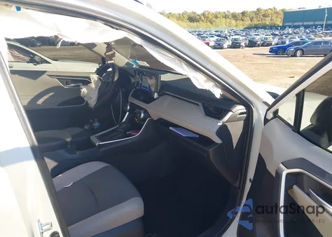 2025 Toyota Rav4 Xle из США, поврежденный, VIN 2T3P1RFV4SC496486